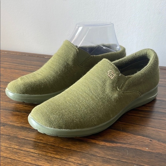 NWOT Merinos olive army green slip on sneakers wool handmade comfort women’s 6 - Picture 2 of 10